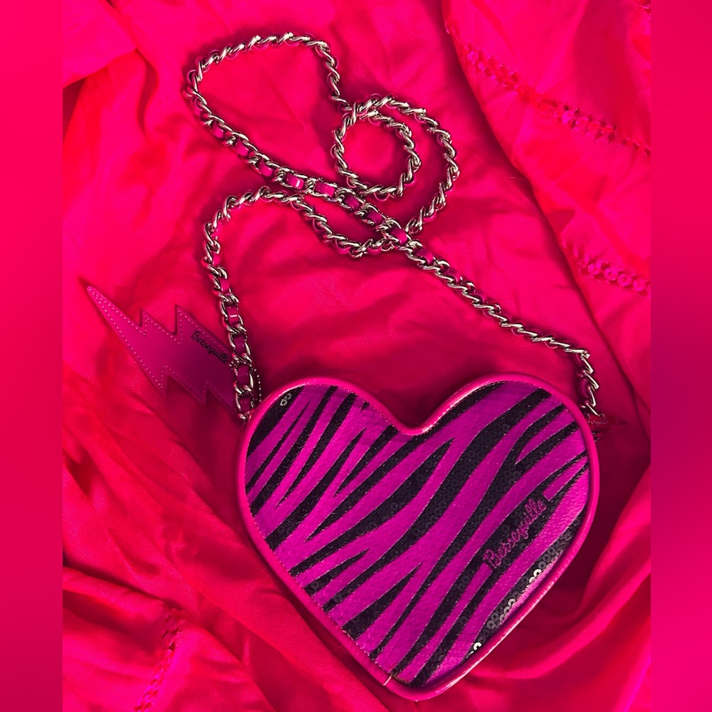 Betsey Johnson pink/black sequined heart bag with zip closure, chain strap